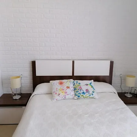 Apartamento Cris Y Juan Apartment *